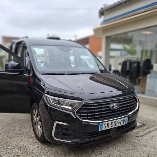 Véhicule MBZ Taxi – extérieur